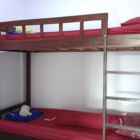 Tiga Dua Homestay Yogyakarta Kültér fotó