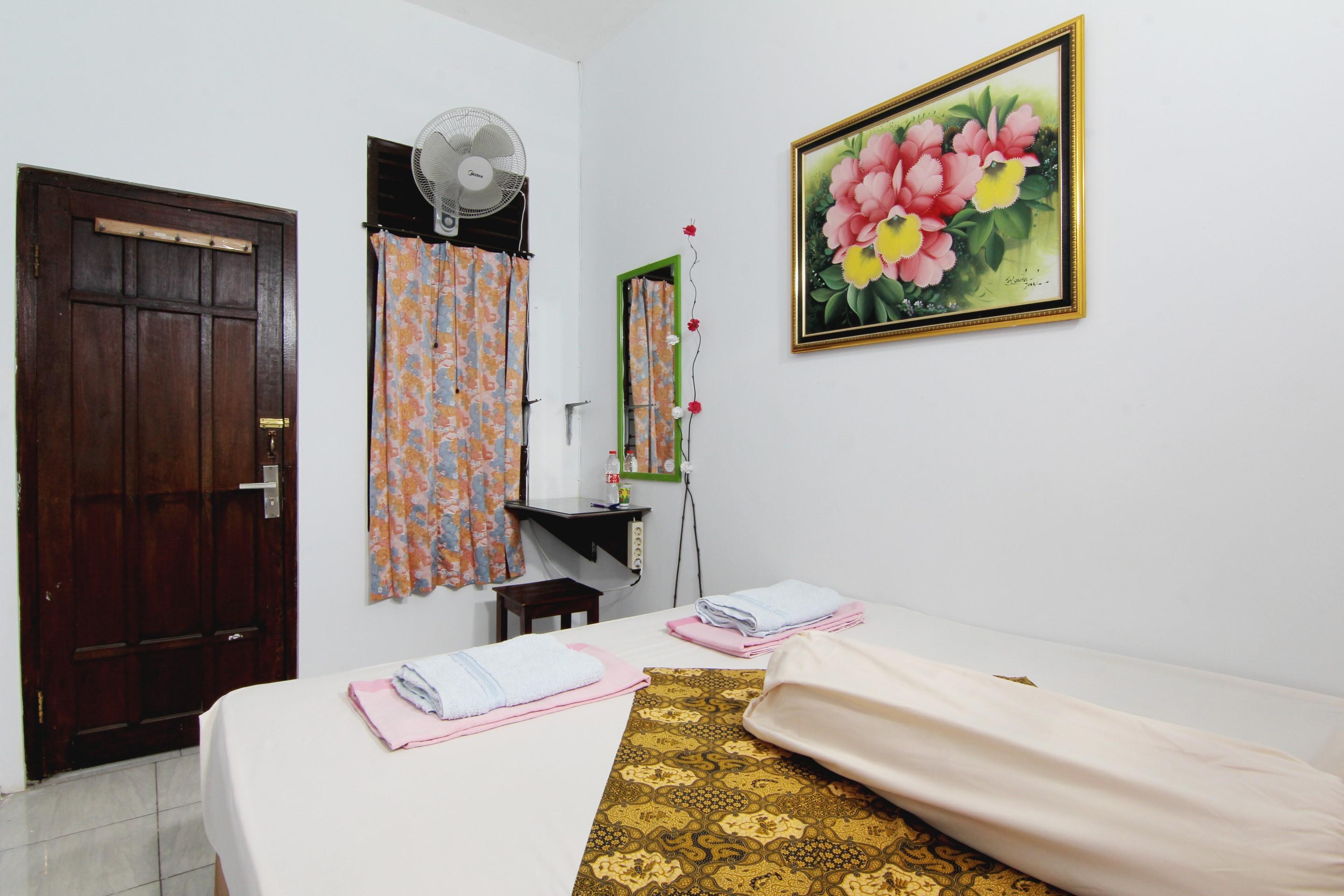 Tiga Dua Homestay Yogyakarta Kültér fotó