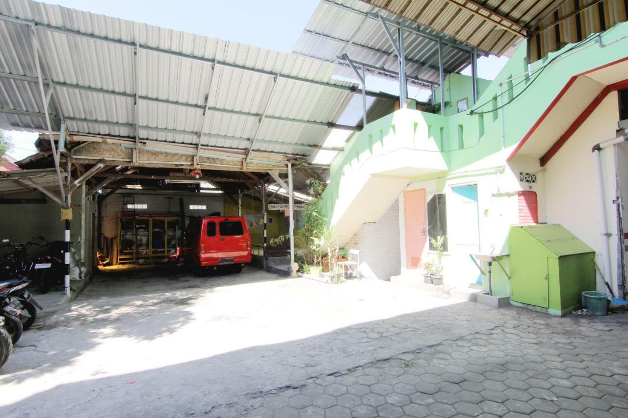 Tiga Dua Homestay Yogyakarta Kültér fotó